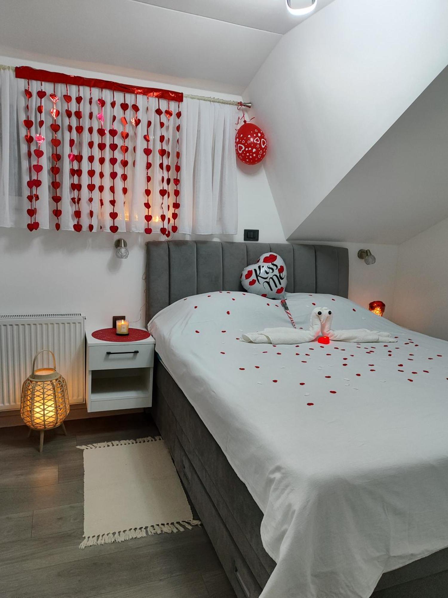 Apartment Happy Moments 2 *